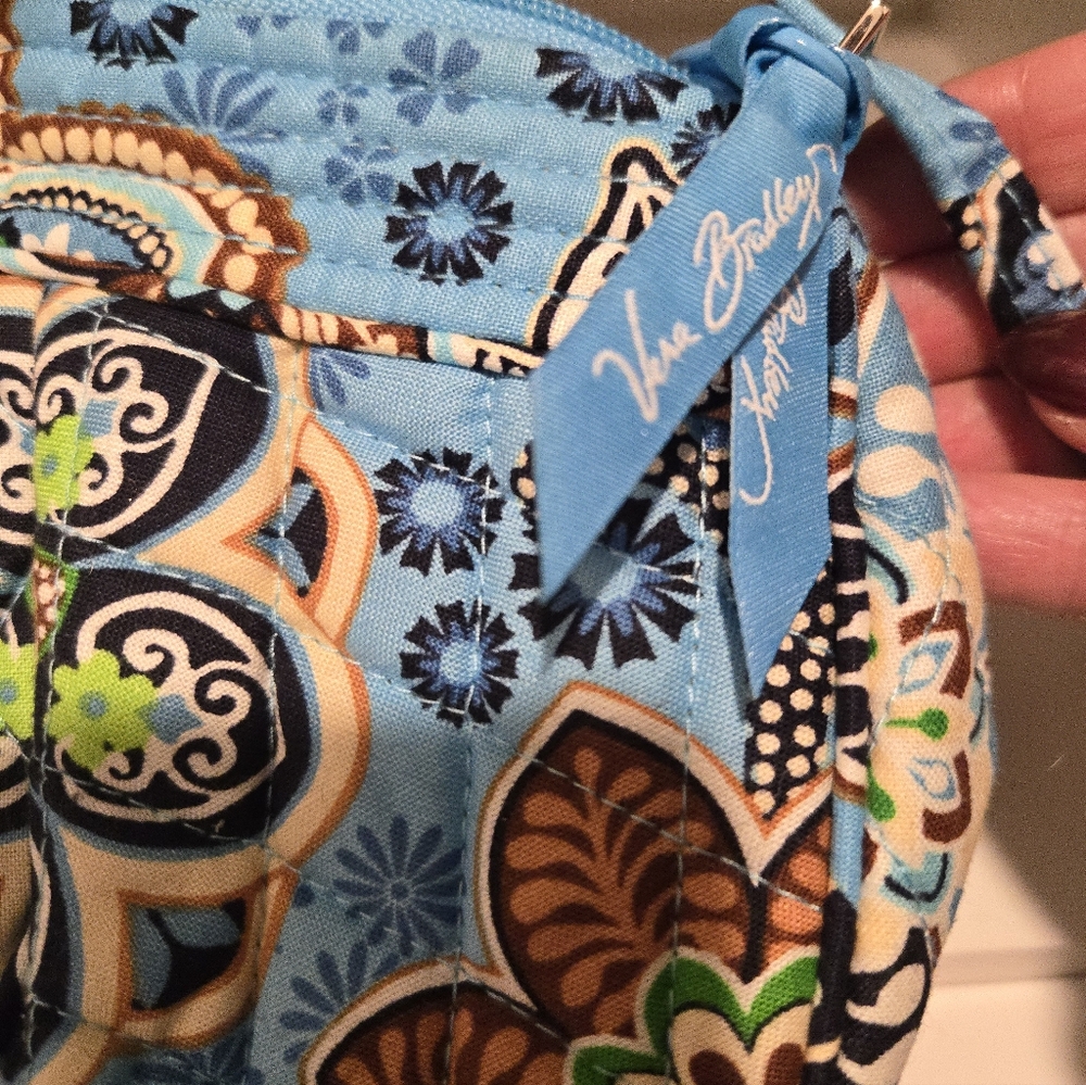 Vera Bradley Little Hipster Frannie Crossbody from  Bali Blue Collection NWT - Picture 3 of 6